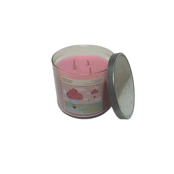 Bath Body Works Candle PINK PETAL TEA CAKE 3-Wick 14.5 oz Large Candle NEW - Picture 3 of 6